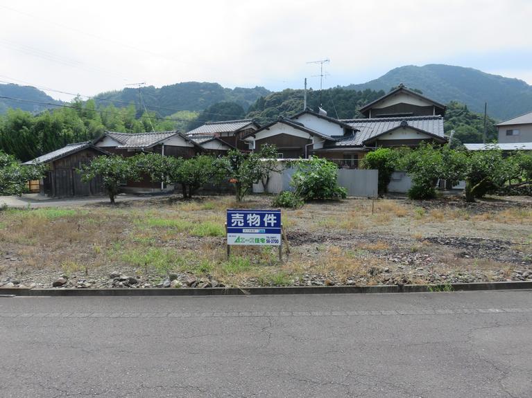 西条市小松町安井　土地　150万円