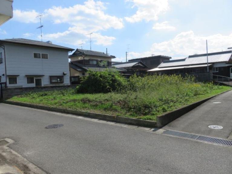 西条市三芳　土地　595万円