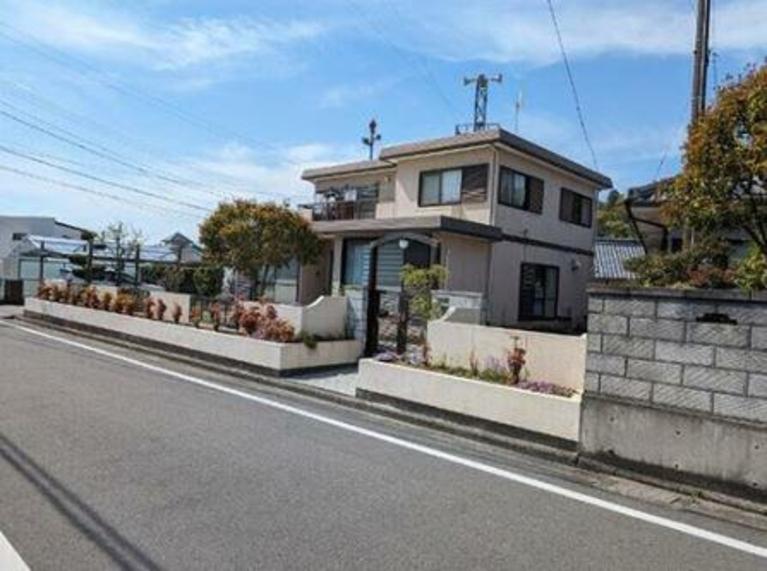 西条市下島山甲　中古住宅　1350万円