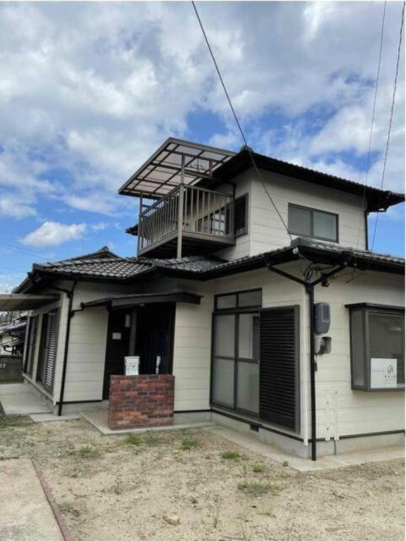 西条市下島山甲　中古住宅　1,350万円