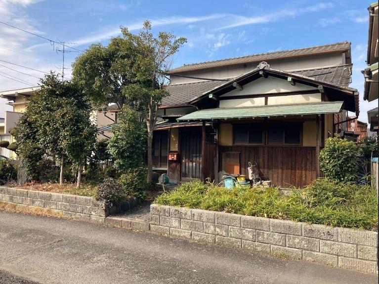 西条市神拝　中古住宅　500万円