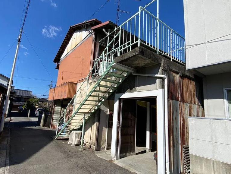 西条市本町　土地　1000万円